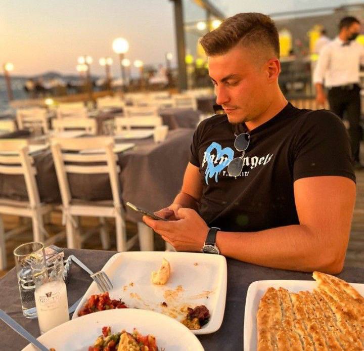 Hakan Ak